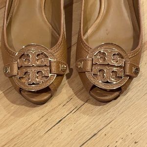 Authentic New Tory Burch Logo Wedge 8.5